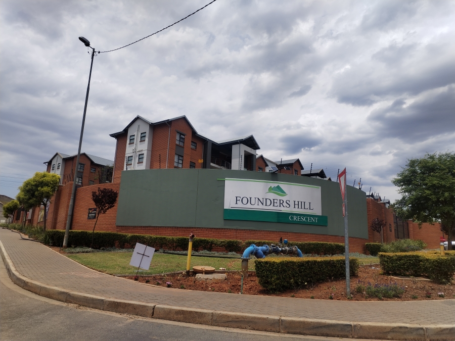 2 Bedroom Property for Sale in Founders Hill Gauteng