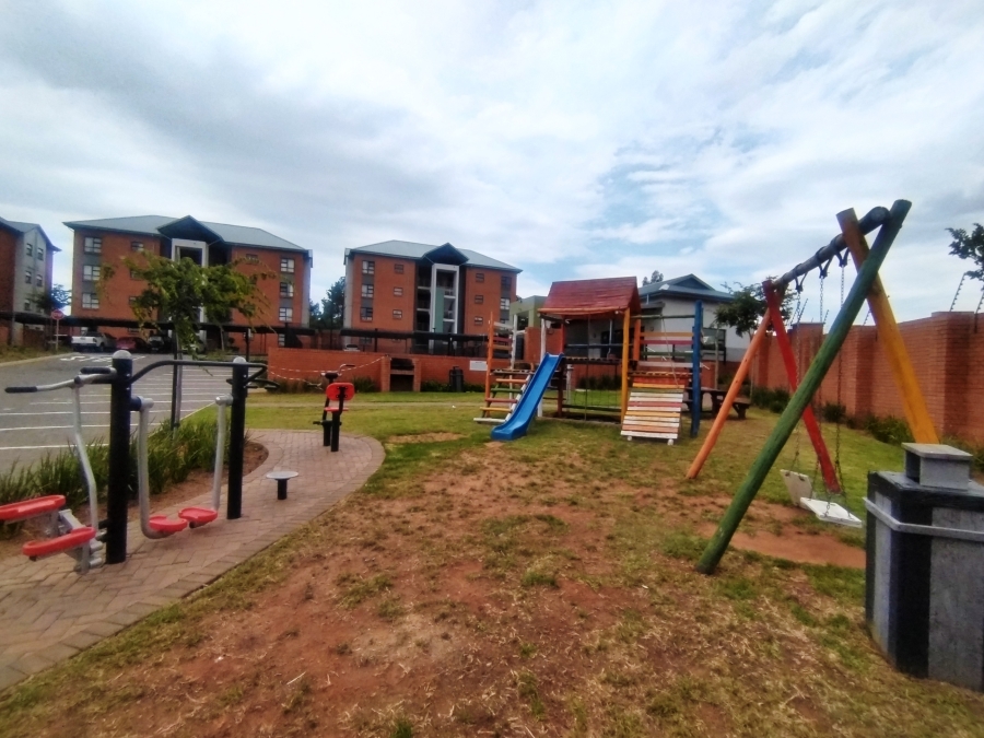 2 Bedroom Property for Sale in Founders Hill Gauteng