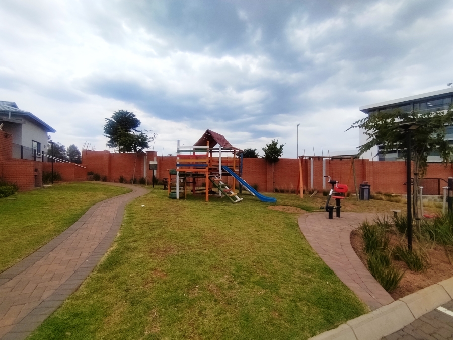 2 Bedroom Property for Sale in Founders Hill Gauteng