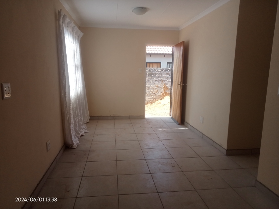 To Let 3 Bedroom Property for Rent in Toekomsrus Gauteng