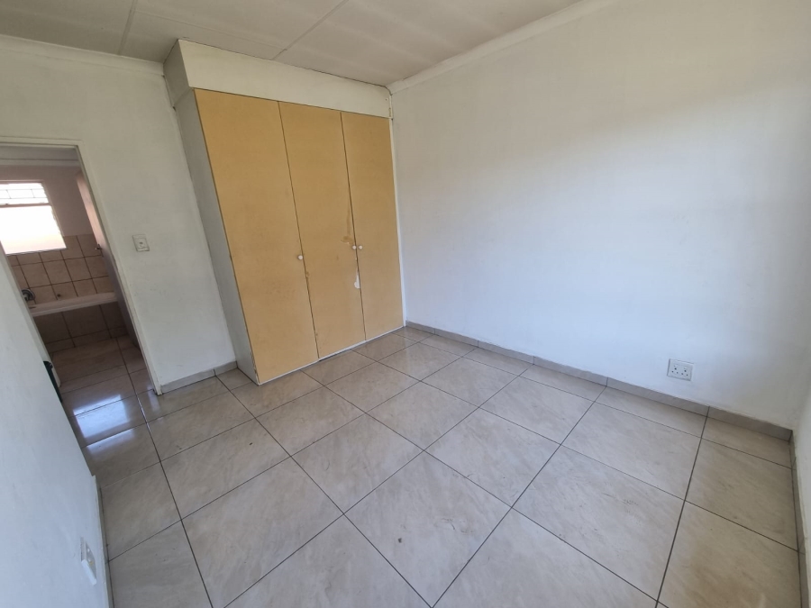 2 Bedroom Property for Sale in Florida Gauteng