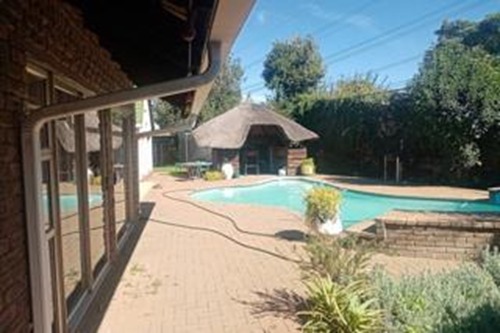 To Let 2 Bedroom Property for Rent in Simmerfield Gauteng