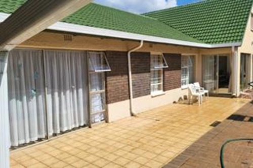 To Let 2 Bedroom Property for Rent in Simmerfield Gauteng