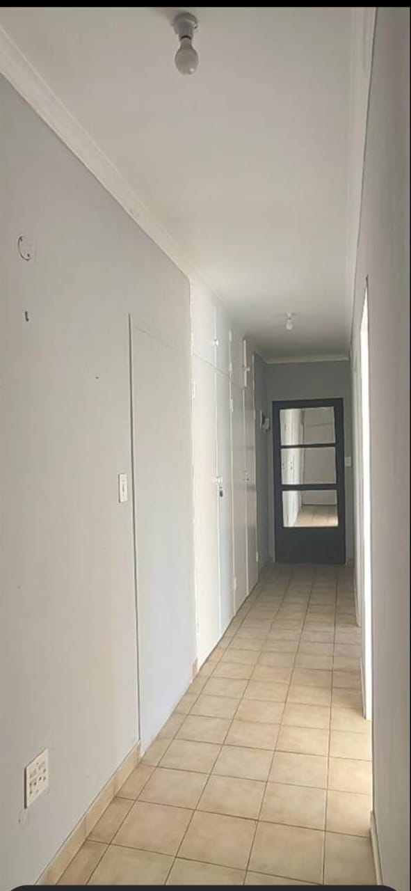 To Let 2 Bedroom Property for Rent in Simmerfield Gauteng