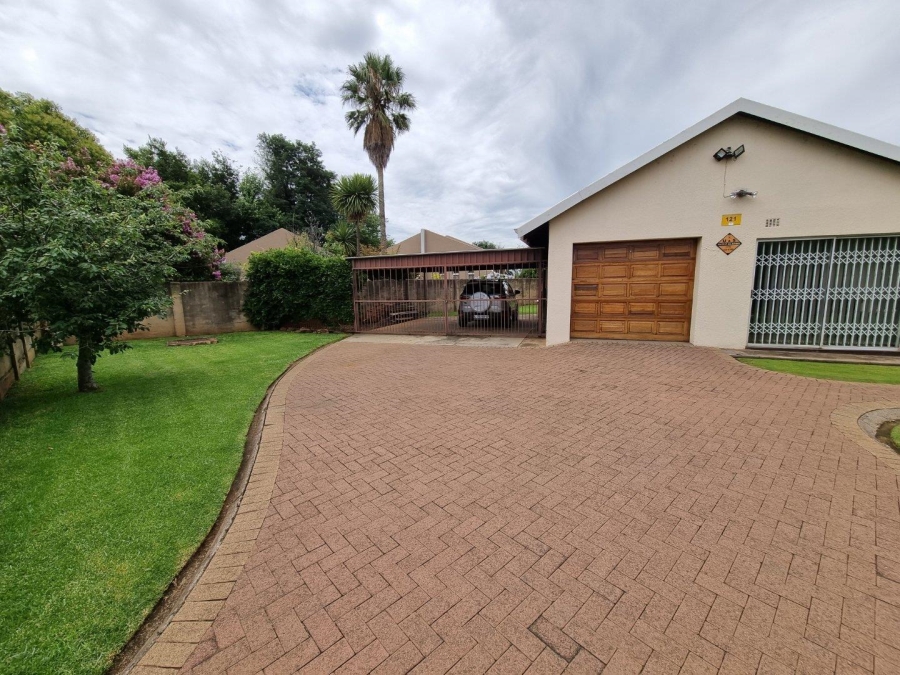 4 Bedroom Property for Sale in Arcon Park Gauteng