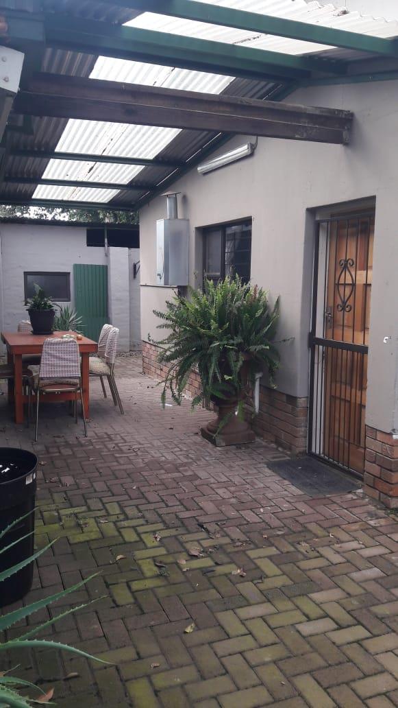 7 Bedroom Property for Sale in Three Rivers Gauteng