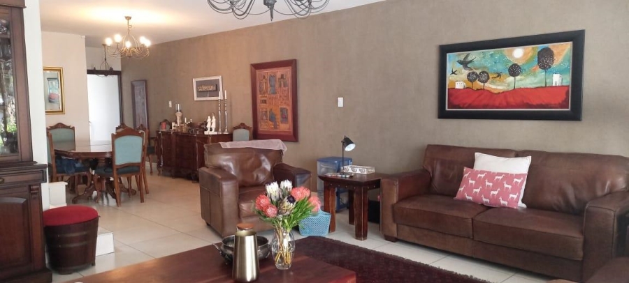 4 Bedroom Property for Sale in Three Rivers Proper Gauteng