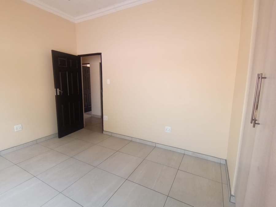 4 Bedroom Property for Sale in Three Rivers Proper Gauteng