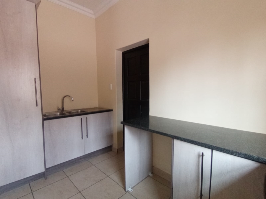 4 Bedroom Property for Sale in Three Rivers Proper Gauteng