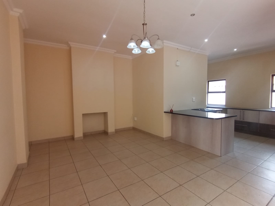 4 Bedroom Property for Sale in Three Rivers Proper Gauteng