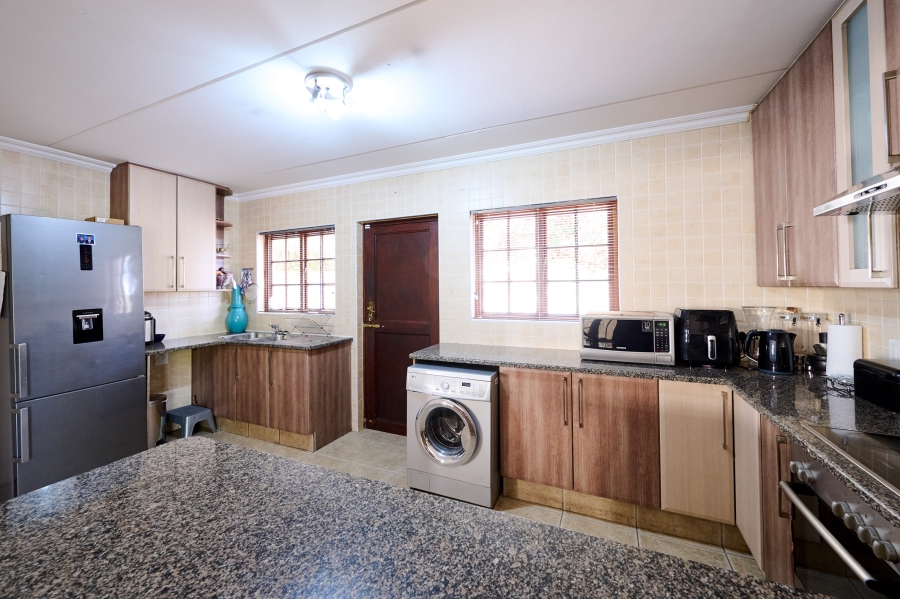 3 Bedroom Property for Sale in Noordwyk Gauteng