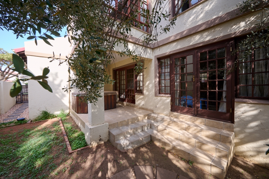 3 Bedroom Property for Sale in Noordwyk Gauteng