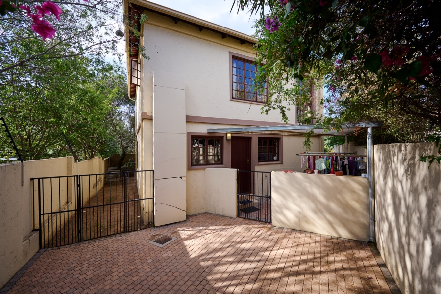 3 Bedroom Property for Sale in Noordwyk Gauteng