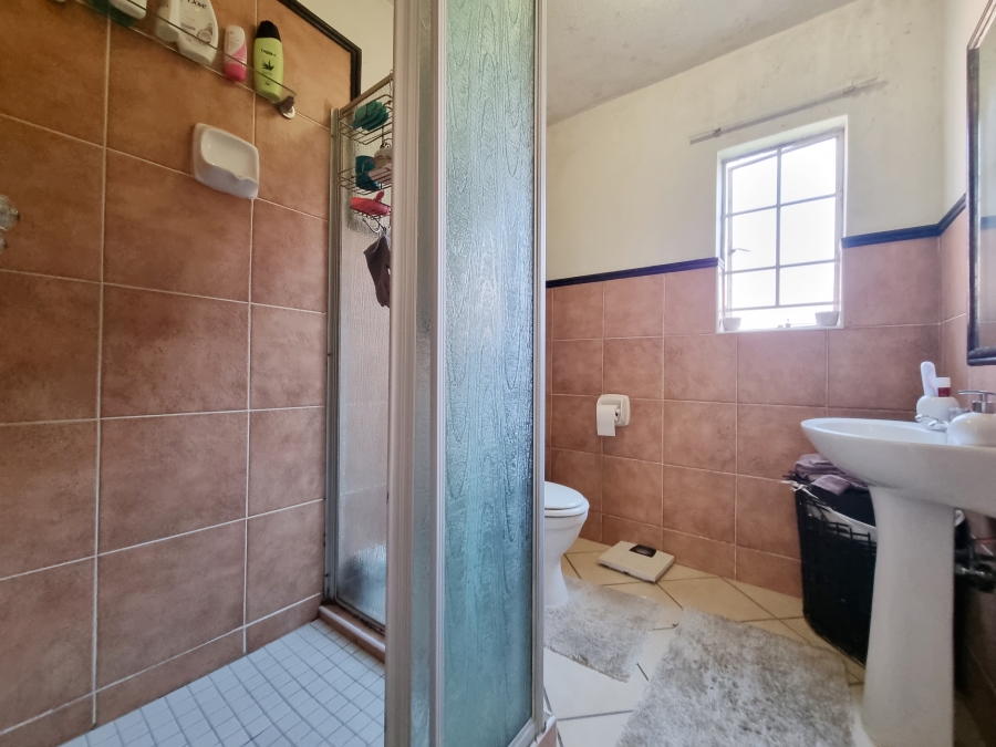 To Let 2 Bedroom Property for Rent in Eco Park Gauteng