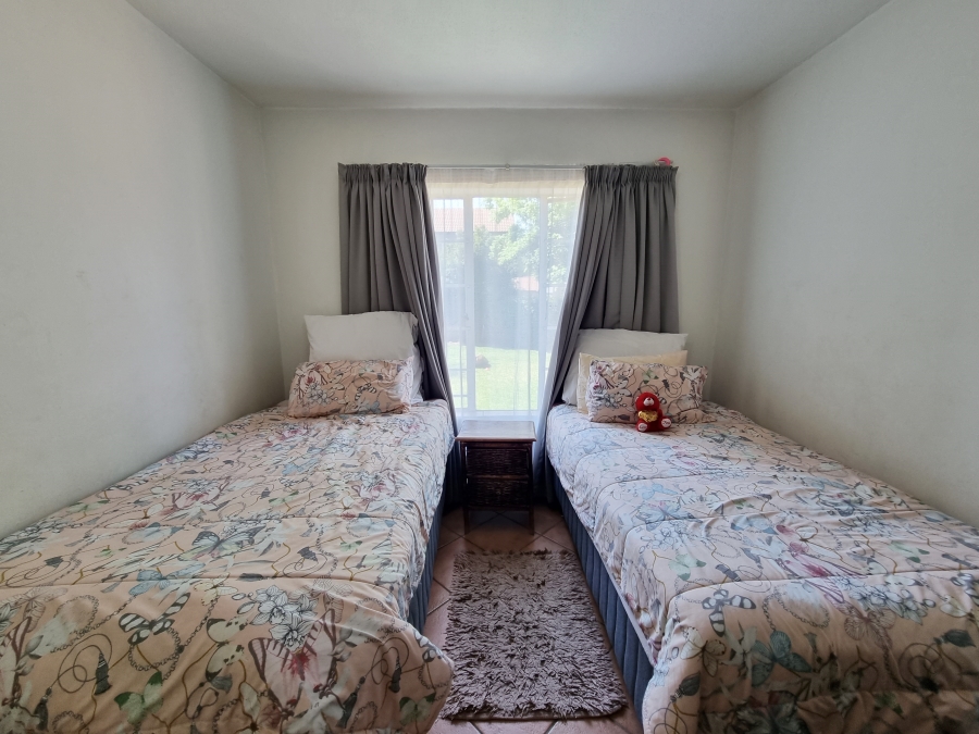 To Let 2 Bedroom Property for Rent in Eco Park Gauteng