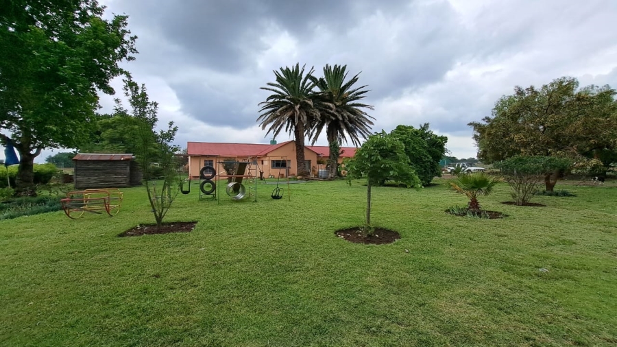 3 Bedroom Property for Sale in Mullerstuine Gauteng