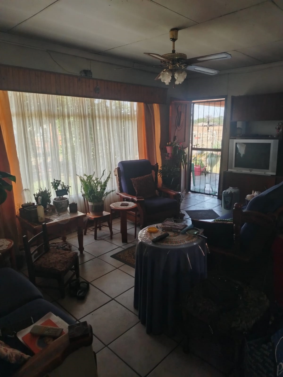 3 Bedroom Property for Sale in Mullerstuine Gauteng