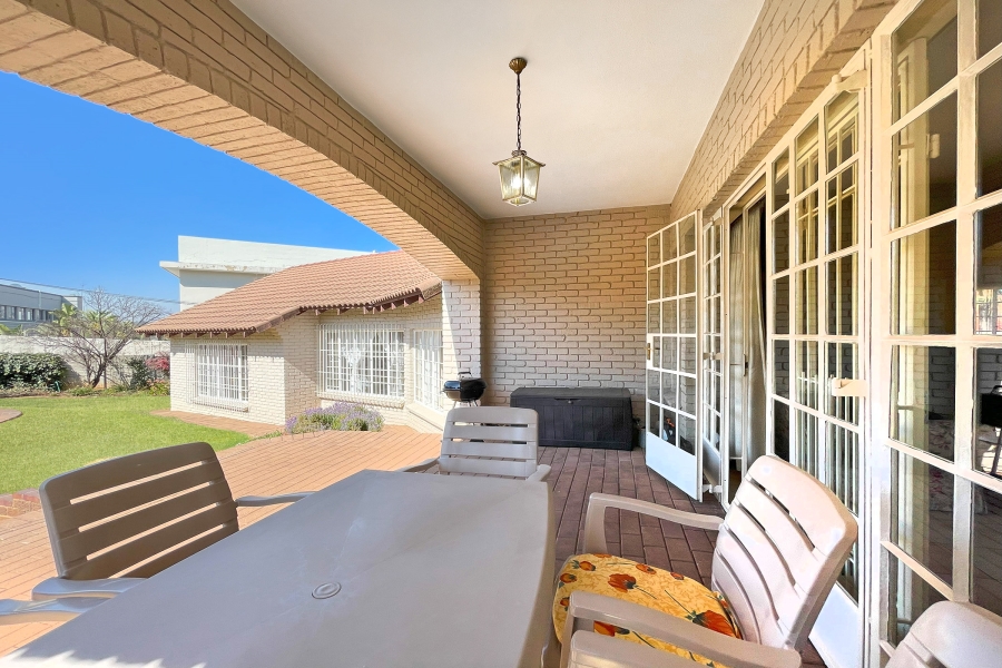 4 Bedroom Property for Sale in Bryanston Gauteng