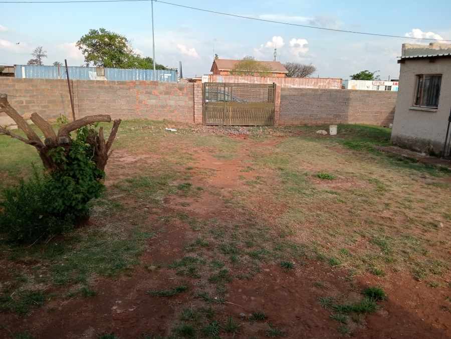 1 Bedroom Property for Sale in Slovoville Gauteng