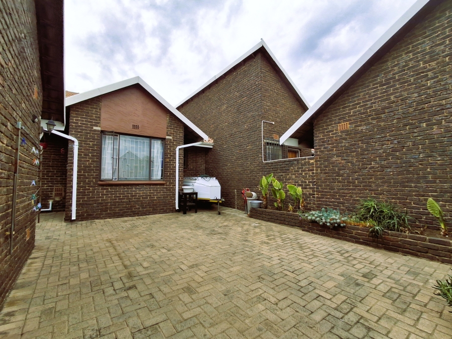 3 Bedroom Property for Sale in Kempton Park Ext 5 Gauteng