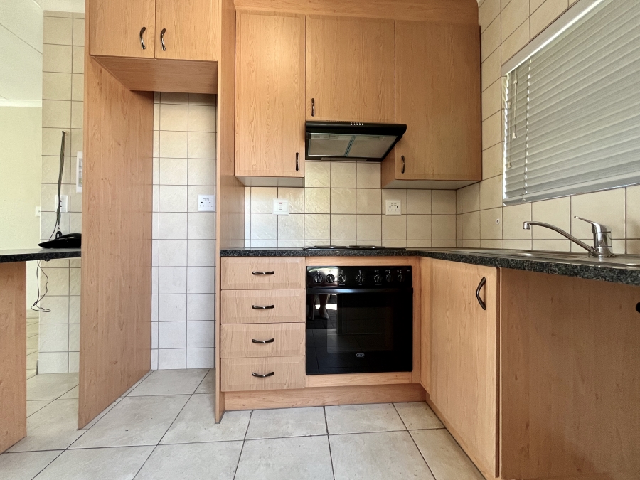 1 Bedroom Property for Sale in The Retreat Gauteng