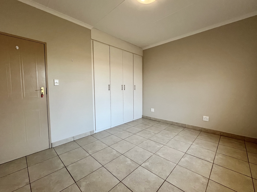 1 Bedroom Property for Sale in The Retreat Gauteng