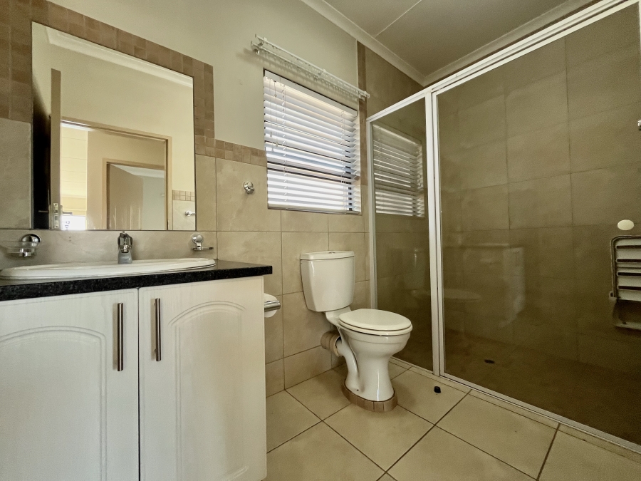 1 Bedroom Property for Sale in The Retreat Gauteng