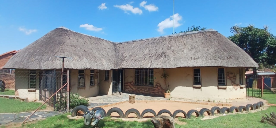 To Let 3 Bedroom Property for Rent in Wilgeheuwel Gauteng