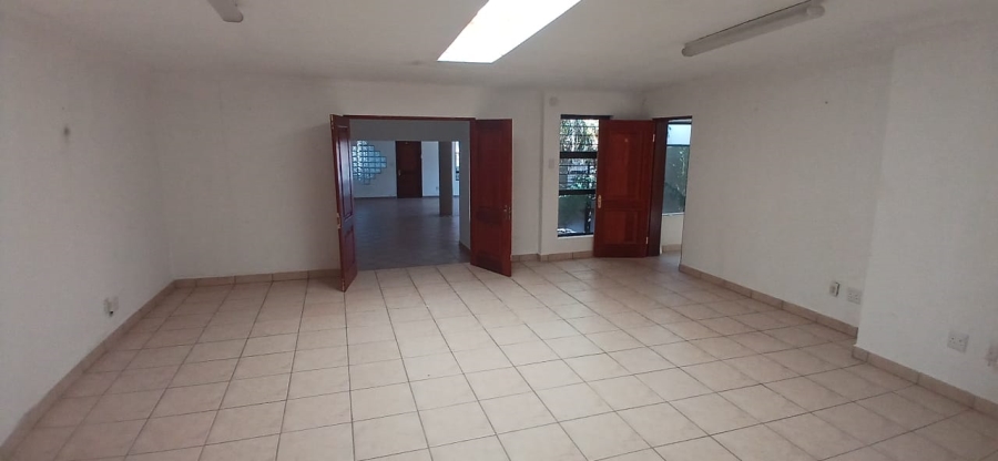 To Let commercial Property for Rent in Wilgeheuwel Gauteng