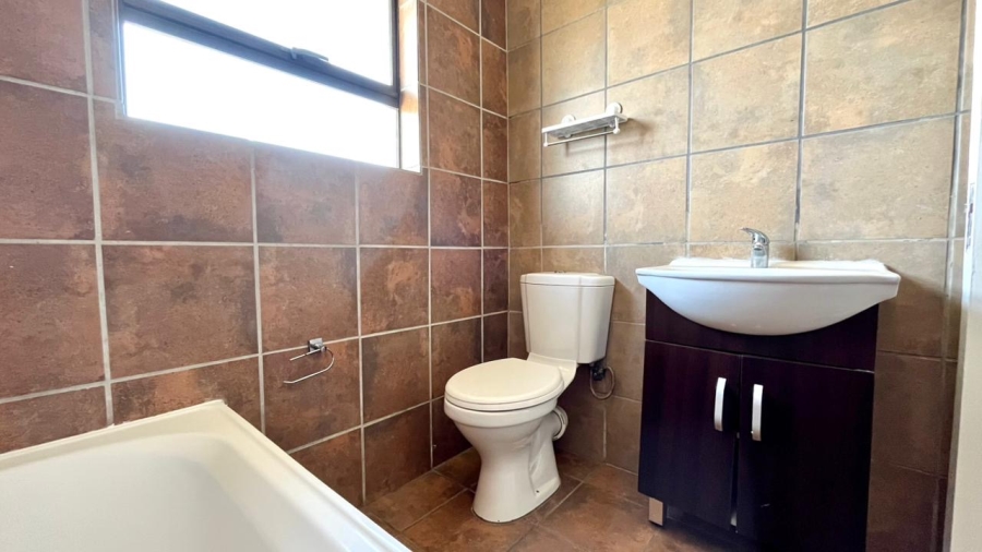 2 Bedroom Property for Sale in Parkrand Gauteng