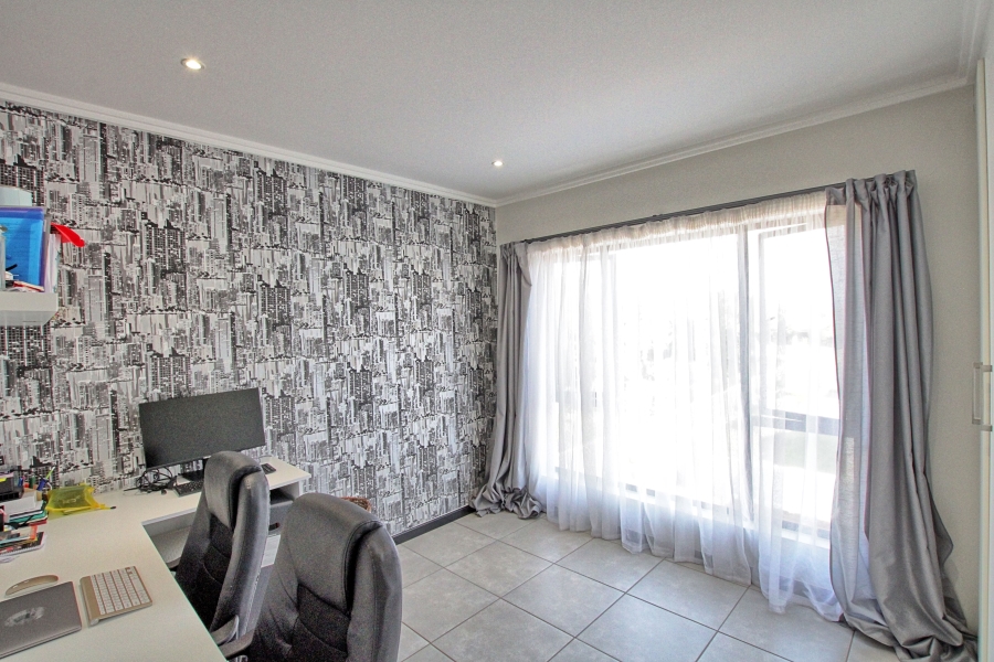 2 Bedroom Property for Sale in Craigavon Gauteng