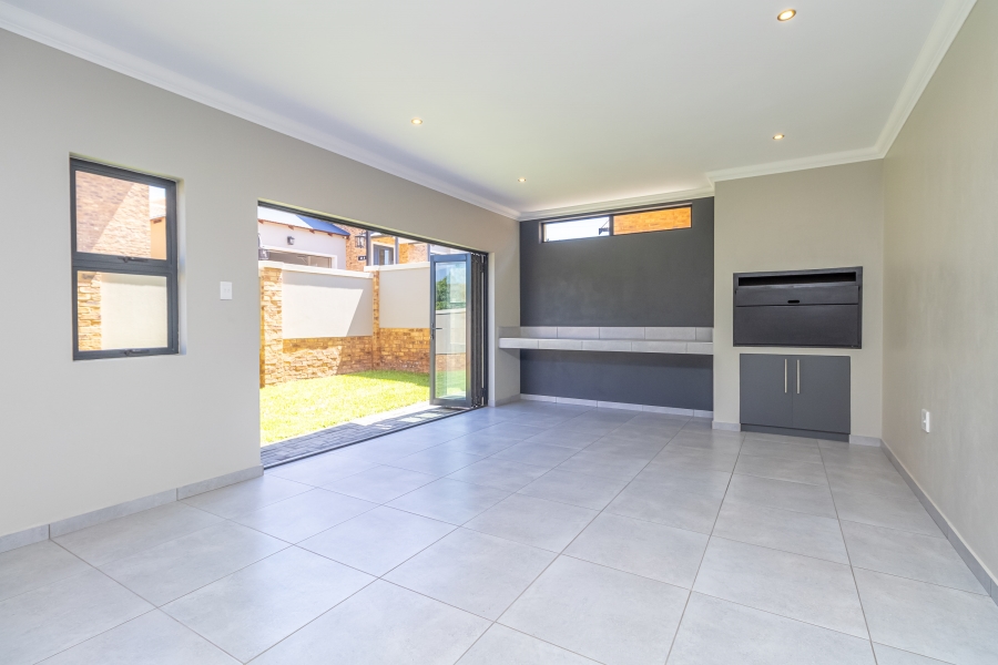 3 Bedroom Property for Sale in Jordaan Park Gauteng