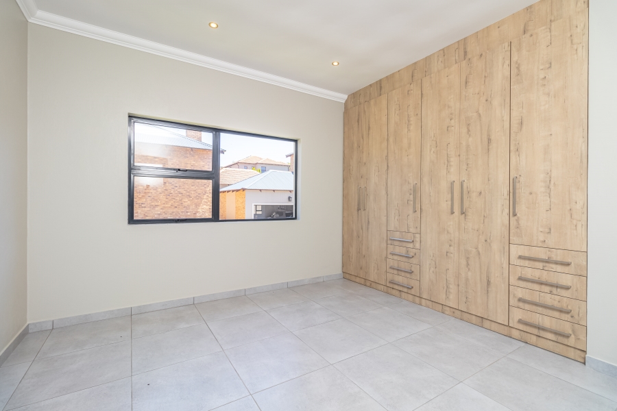 3 Bedroom Property for Sale in Jordaan Park Gauteng