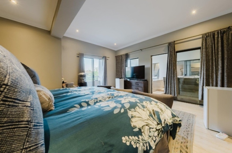 4 Bedroom Property for Sale in Aspen Hills Gauteng