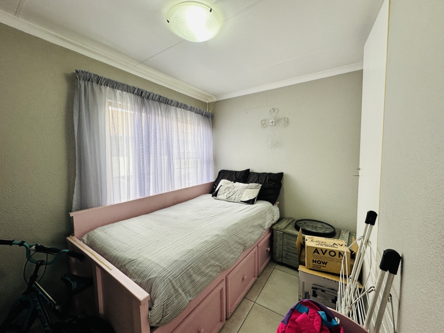 3 Bedroom Property for Sale in Verwoerdpark Gauteng