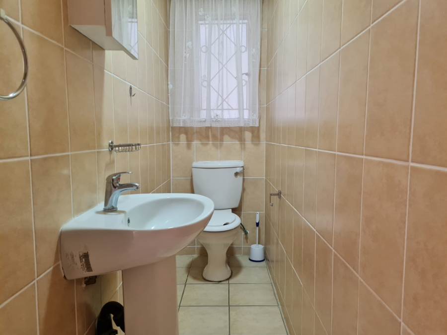 2 Bedroom Property for Sale in Eden Glen Gauteng