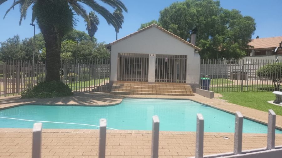 2 Bedroom Property for Sale in Eden Glen Gauteng