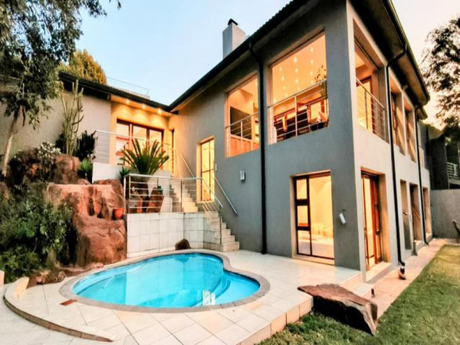 4 Bedroom Property for Sale in Northcliff Gauteng