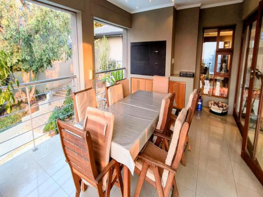 4 Bedroom Property for Sale in Northcliff Gauteng