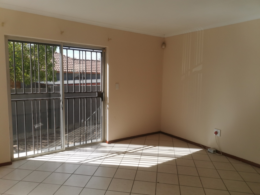 To Let 2 Bedroom Property for Rent in Cosmo City Gauteng