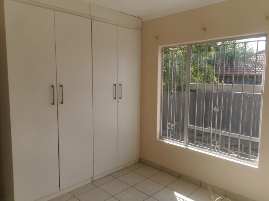 To Let 2 Bedroom Property for Rent in Cosmo City Gauteng