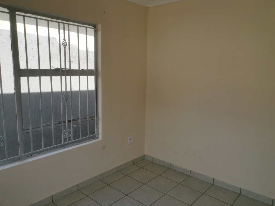 To Let 2 Bedroom Property for Rent in Cosmo City Gauteng