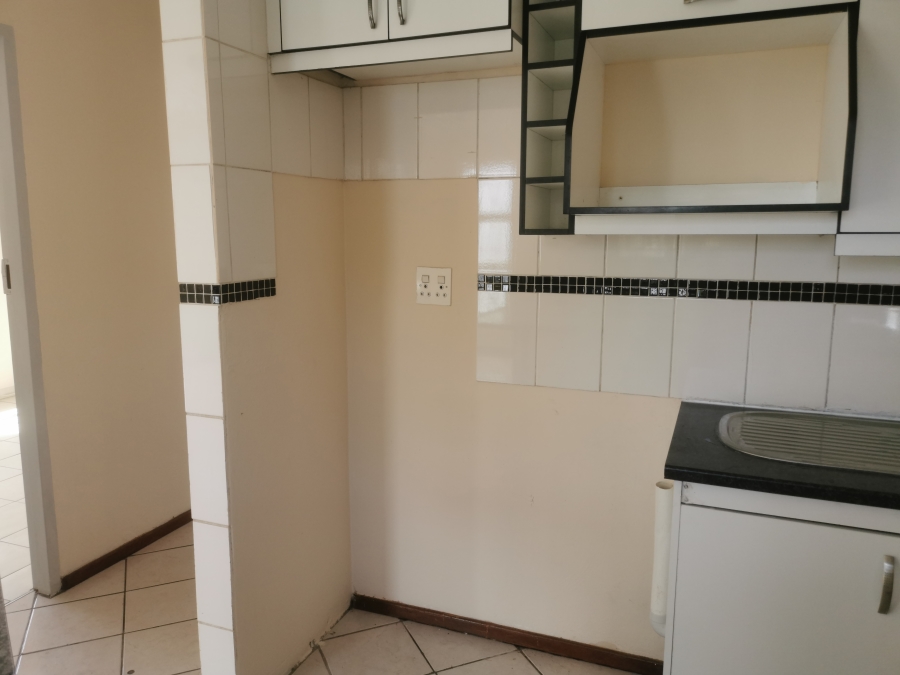 To Let 2 Bedroom Property for Rent in Cosmo City Gauteng