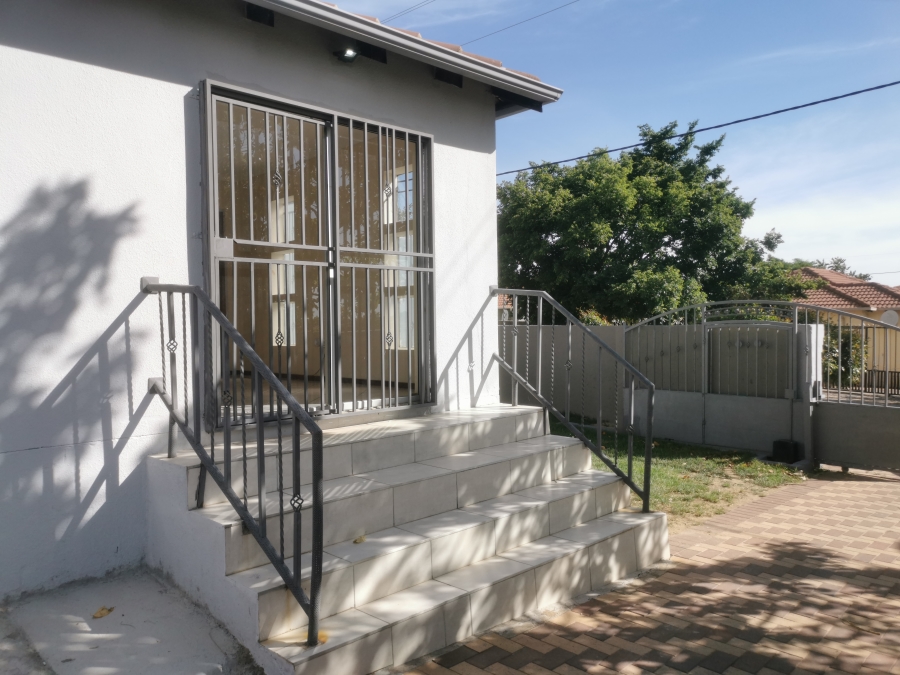 To Let 2 Bedroom Property for Rent in Cosmo City Gauteng