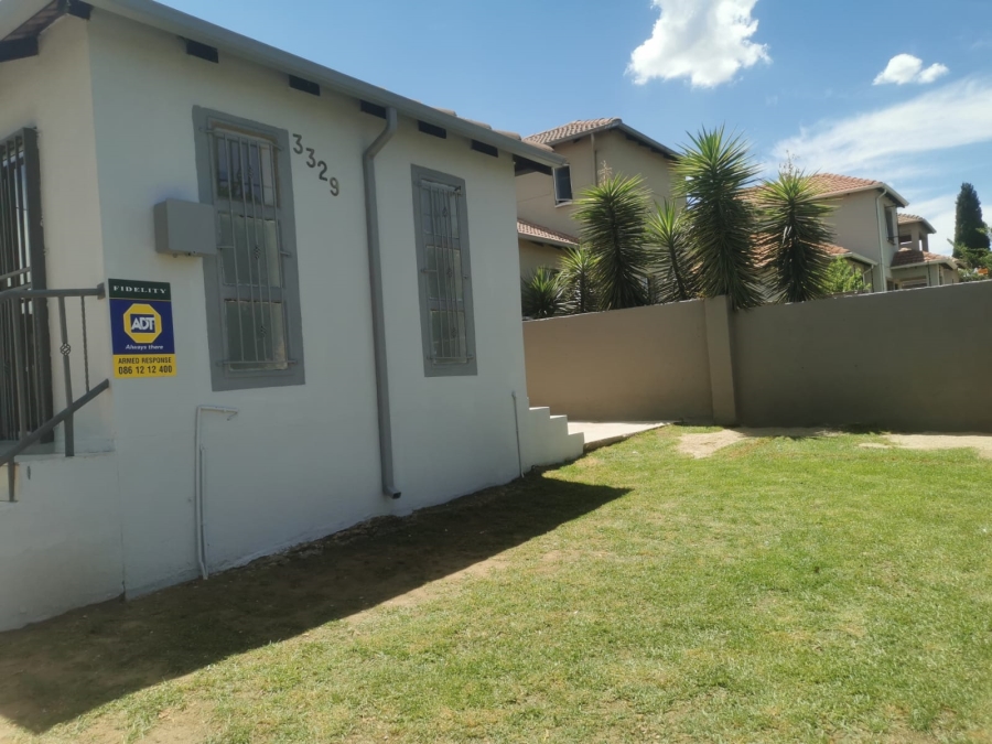 To Let 2 Bedroom Property for Rent in Cosmo City Gauteng