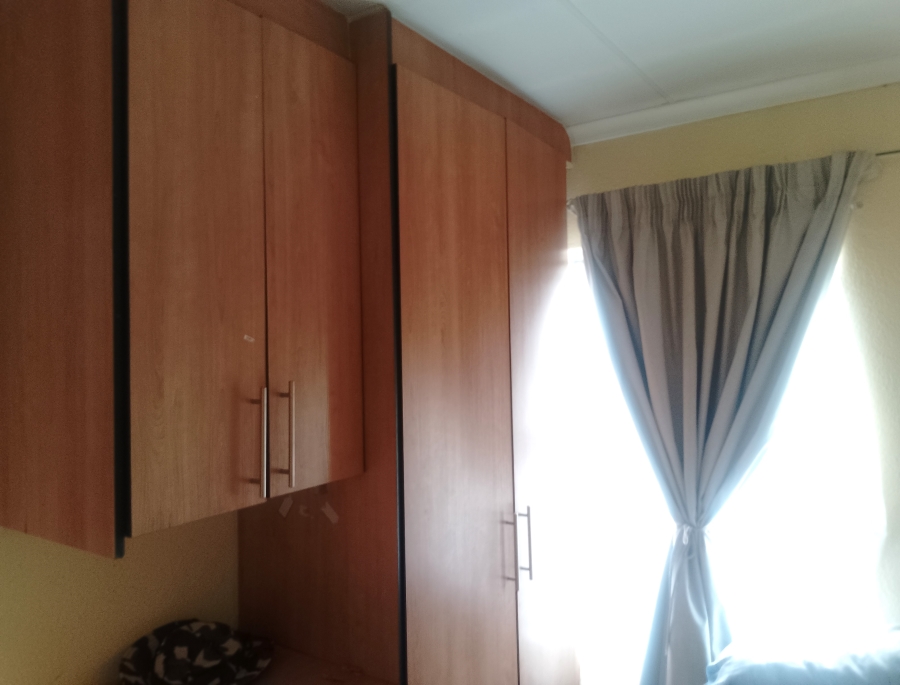 2 Bedroom Property for Sale in Windmill Park Gauteng