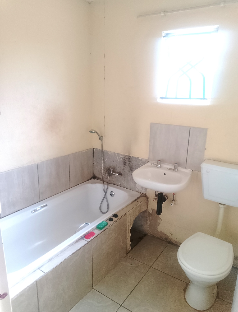 2 Bedroom Property for Sale in Windmill Park Gauteng