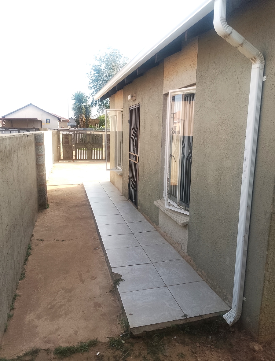 2 Bedroom Property for Sale in Windmill Park Gauteng