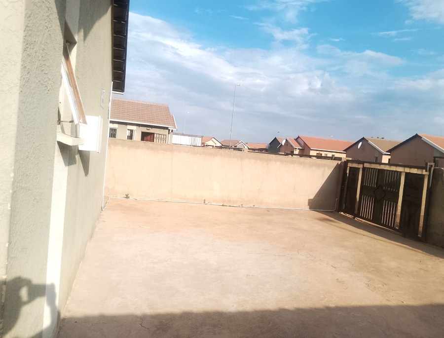 2 Bedroom Property for Sale in Windmill Park Gauteng