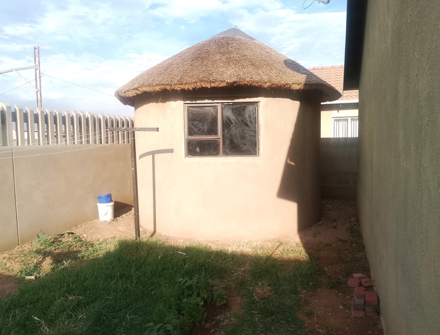 2 Bedroom Property for Sale in Windmill Park Gauteng